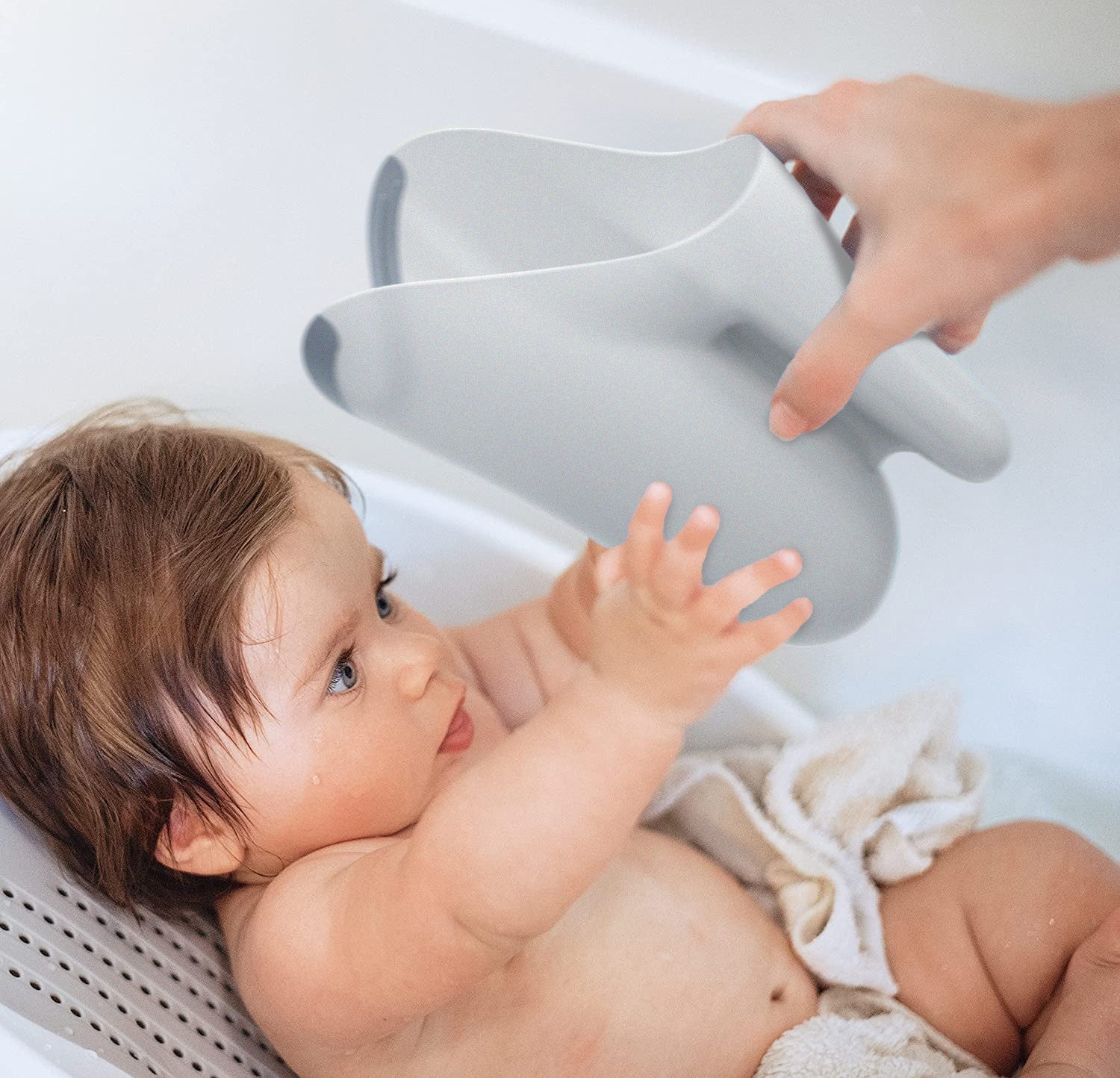 Tear-Free Rinse Pail